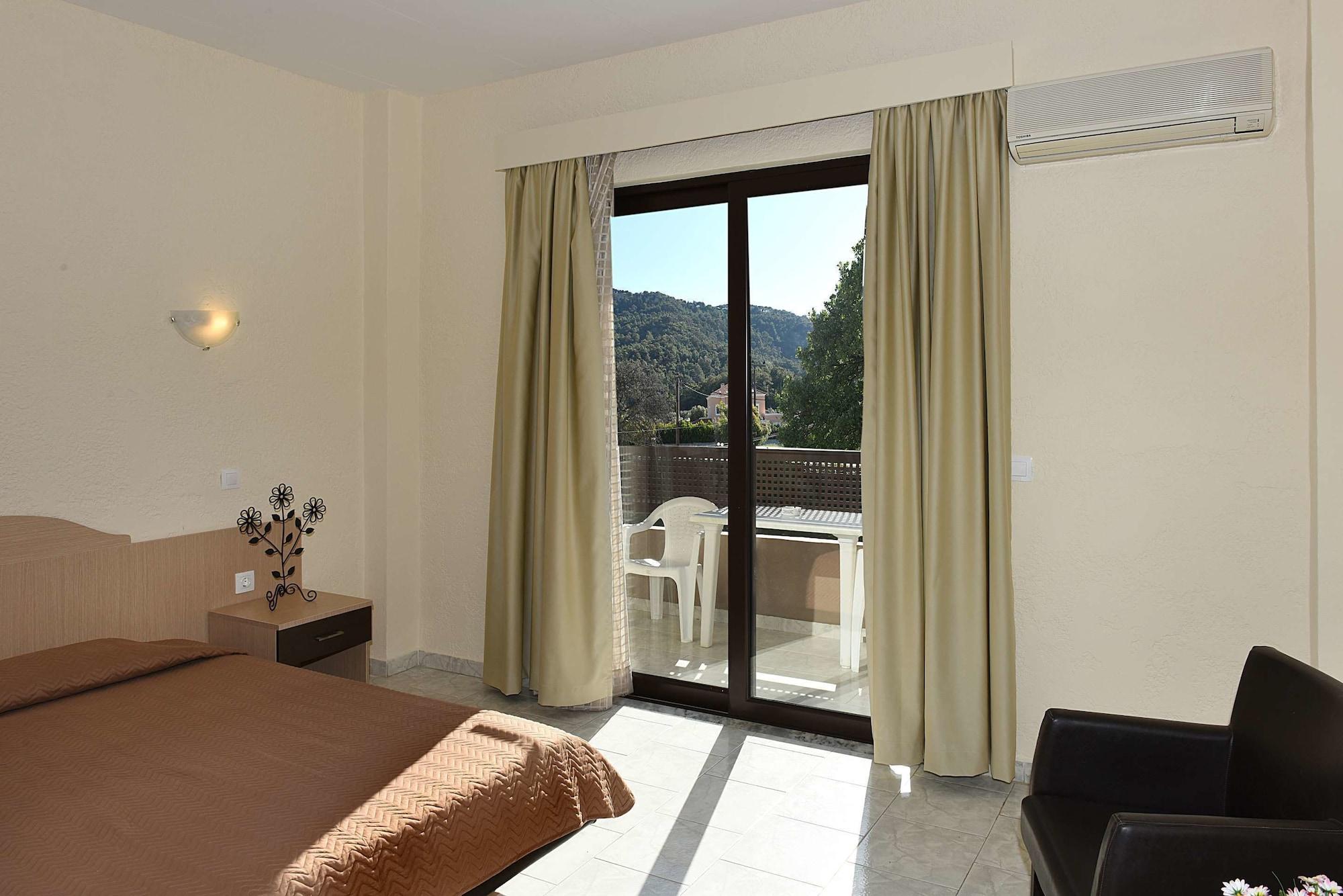 Santa Helena Hotel Lalyssos Eksteriør billede