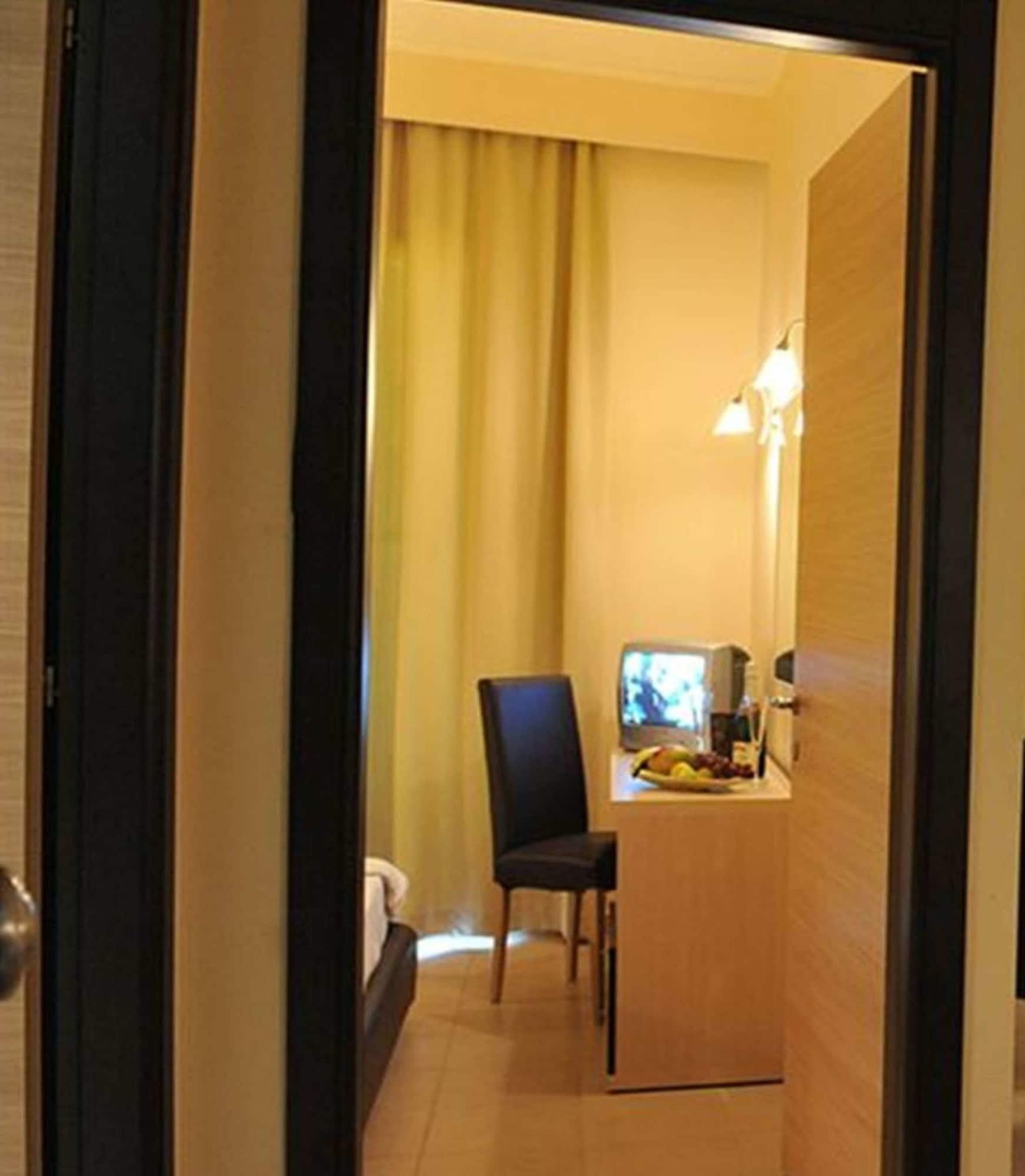 Santa Helena Hotel Lalyssos Eksteriør billede