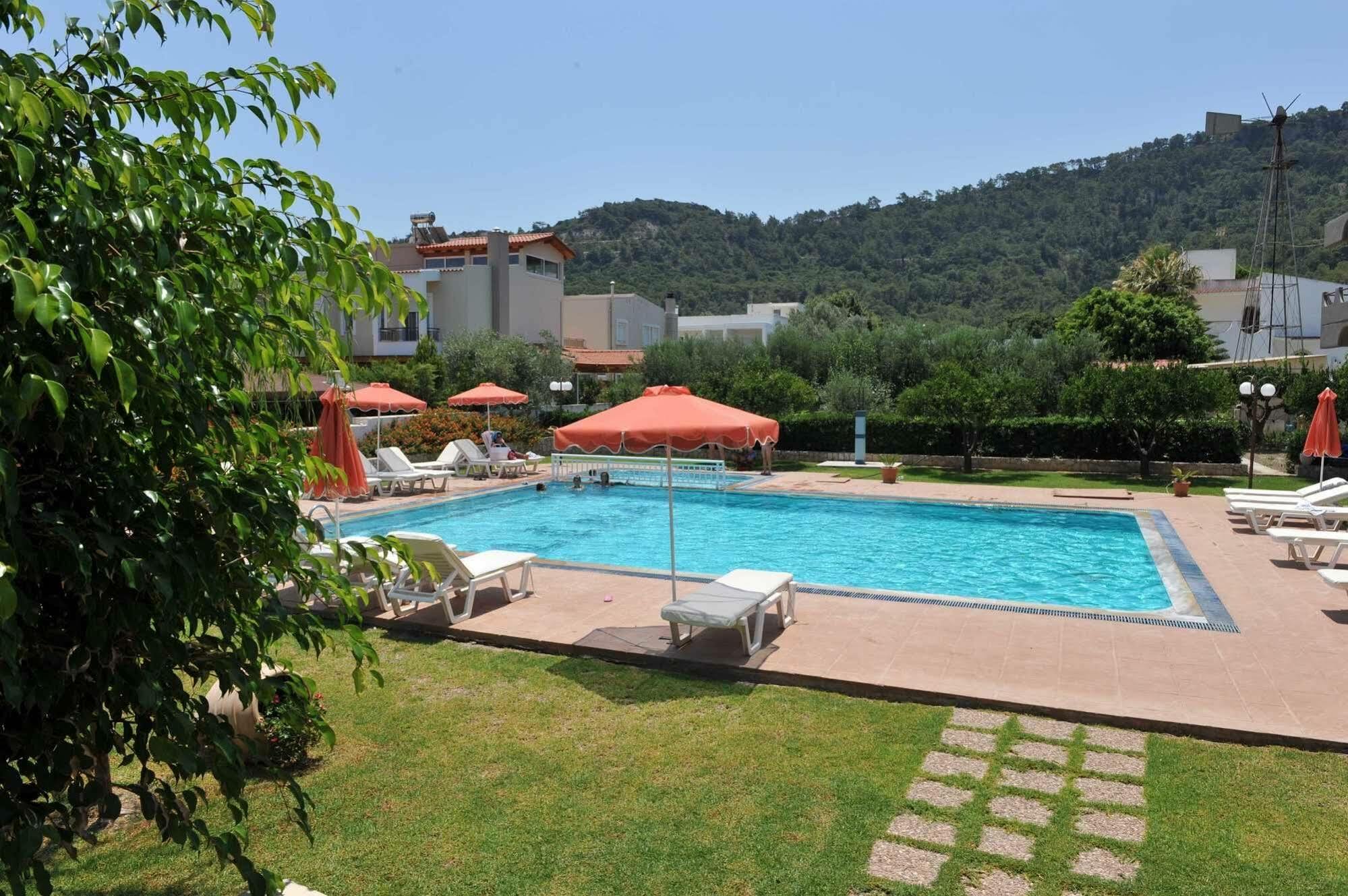 Santa Helena Hotel Lalyssos Eksteriør billede